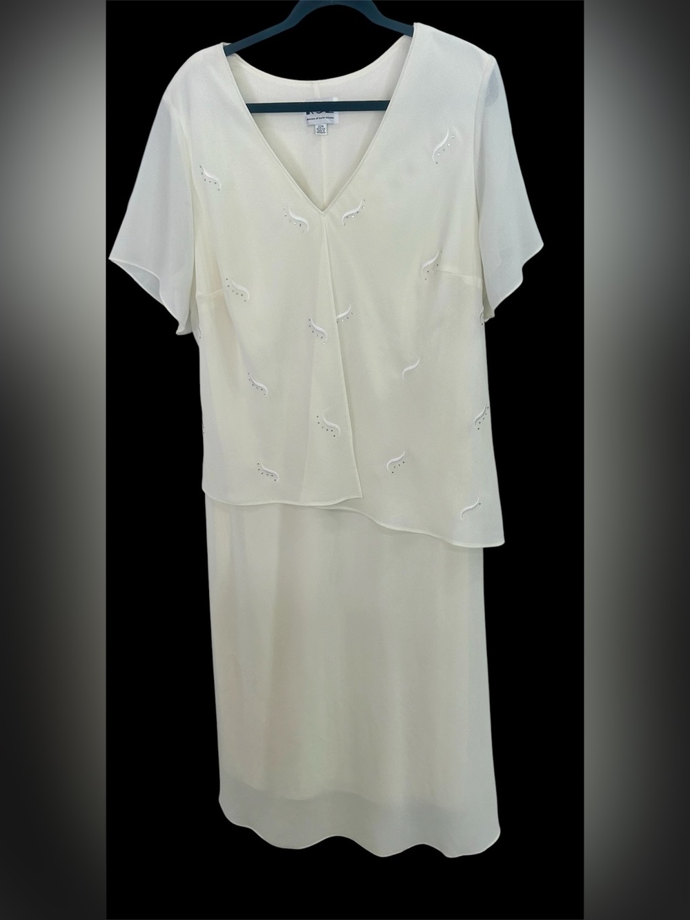 22w new with tickets  Cream V-Neck Midi Dress with Draped Overlay